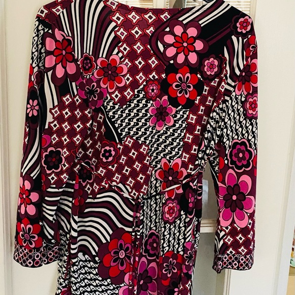 Lots of Love Blouse - Picture 2 of 3